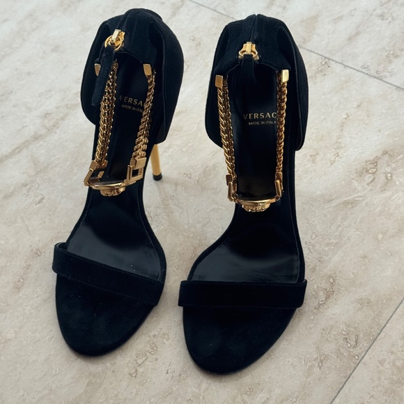 Suede leather Versace Heels - Picture 9 of 9